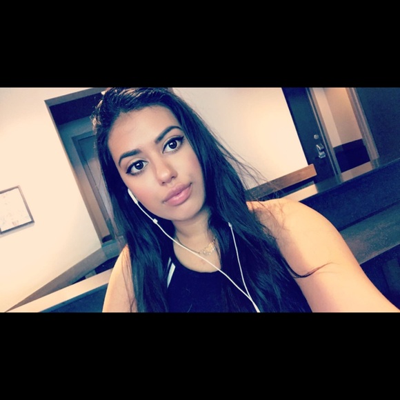 Meet your Posher, Kate - Picture 1 of 1